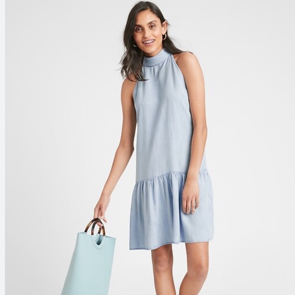 Banana Republic Chambray Bow Back Shift Dress Light Blue Sleeveless Drop Waist L